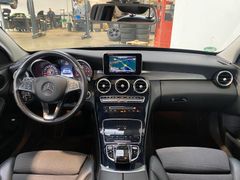 Fahrzeugabbildung Mercedes-Benz C 250 d T Autom. LED Navi Kamera Sitzhzg 17" PDC