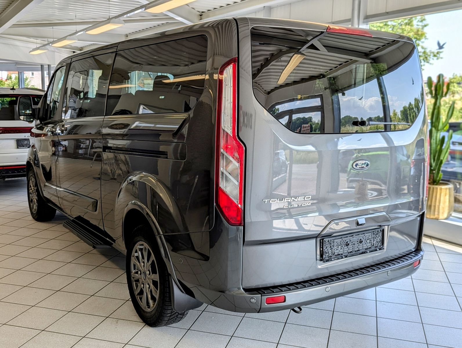 FORD Tourneo Custom 320 L2 Aut. Titanium 9-Sitze Cam - Image 5
