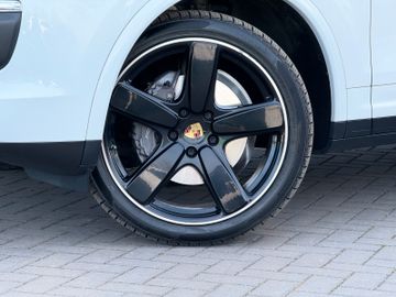 Porsche Cayenne - 10