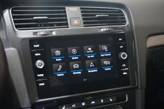 Fahrzeugabbildung Volkswagen Golf VII VARI. 2.0D COMFORT. 4M NAVI/KAMERA/AHK