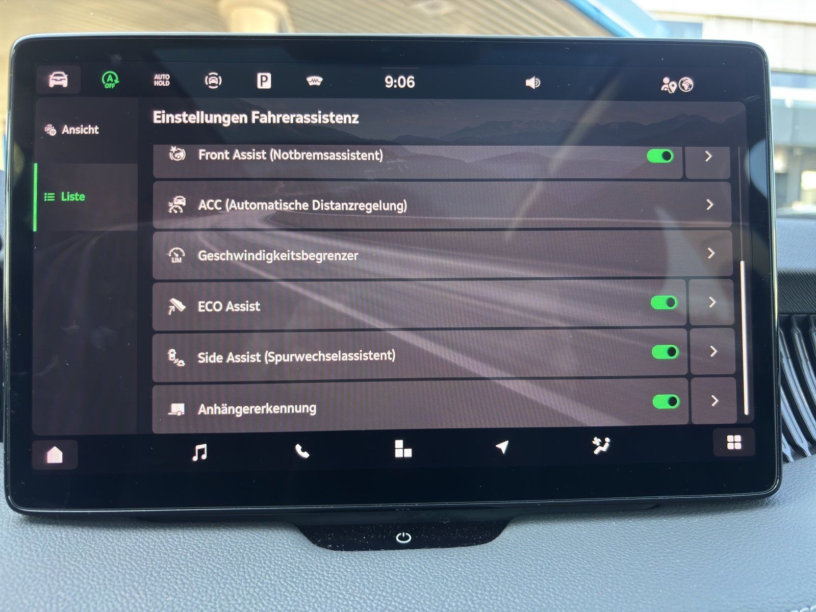 Fahrzeugabbildung SKODA Superb C L&K 2,0 TDI 110kW DSG/MATRIX/AHK/STANDH