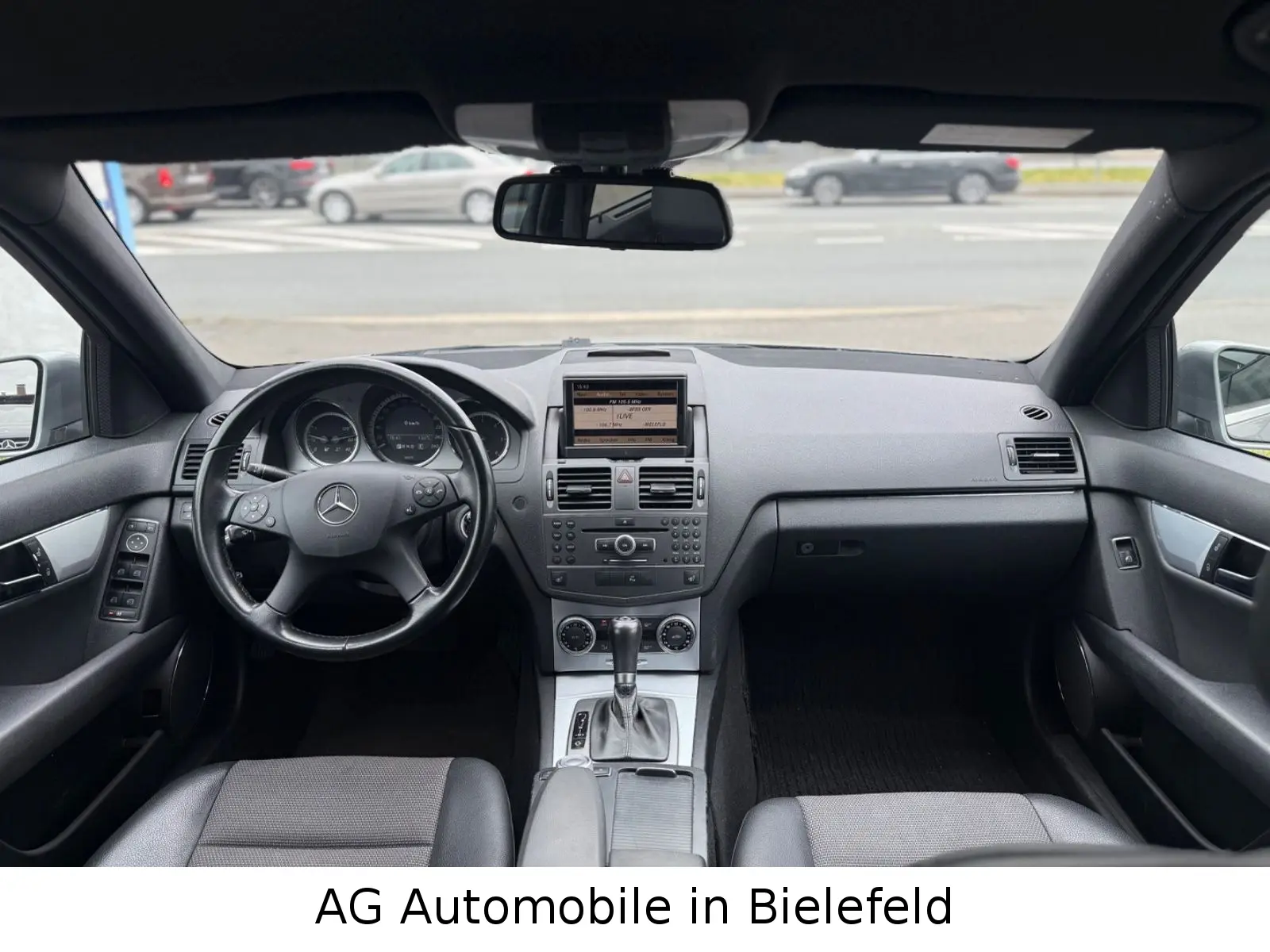 Mercedes-Benz C220 2010 — photo 9