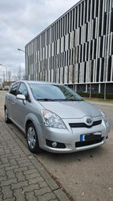 Toyota Corolla Verso 1.8 VVT-i, 8-fach bereift, 7 Sitze - Toyota Corolla Verso in Frankfurt (Main)