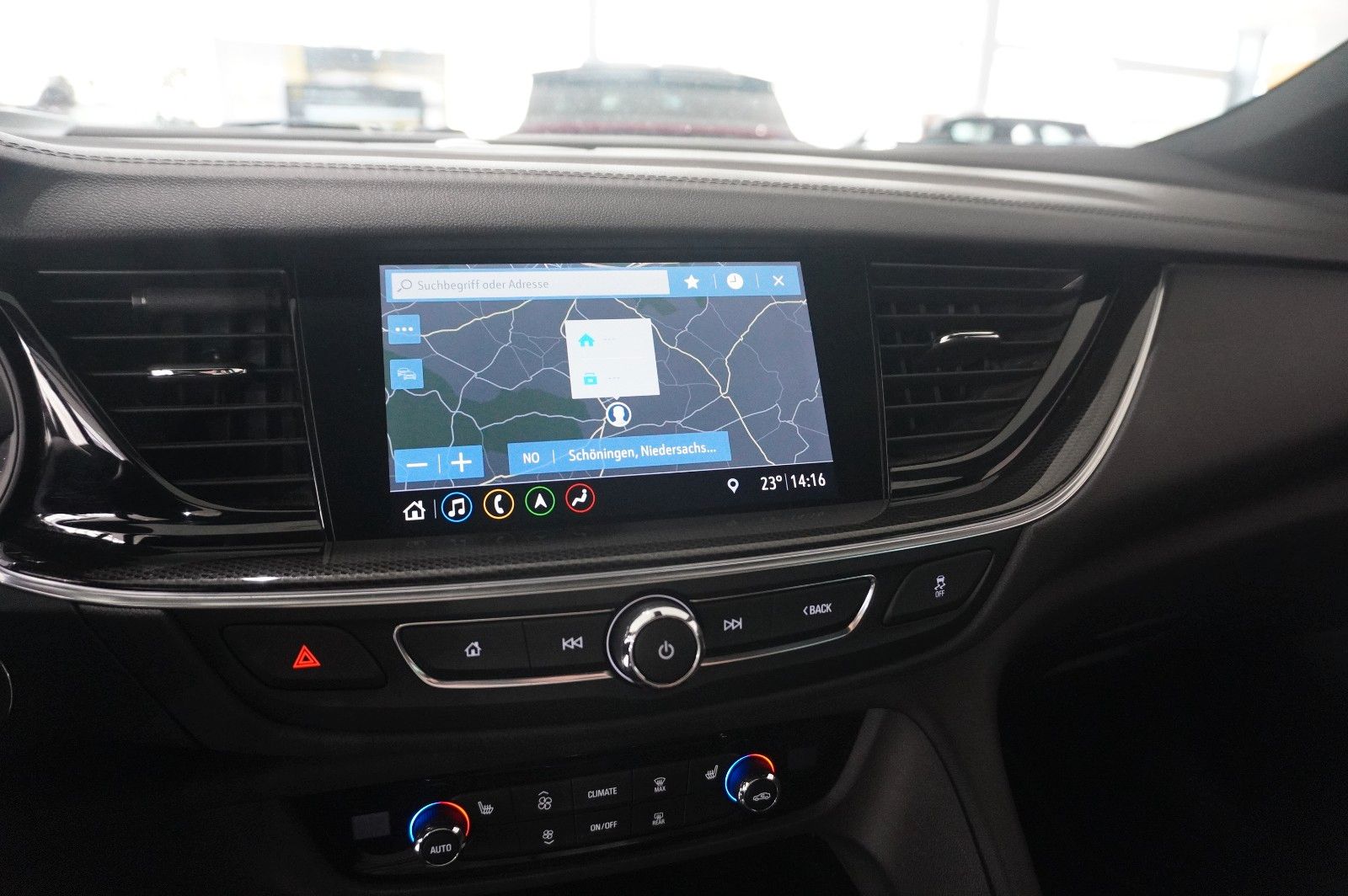Fahrzeugabbildung Opel Insignia B ST 2.0D ELEGANCE 4X4 NAVI/HUD/BOSE/AH