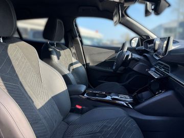 Peugeot 2008 - 9
