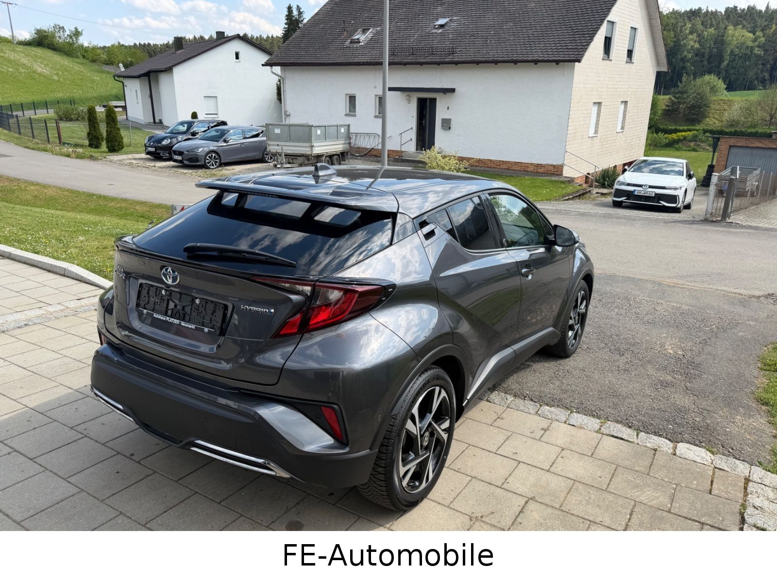 Toyota C-HR Hybrid Team D imagem 3