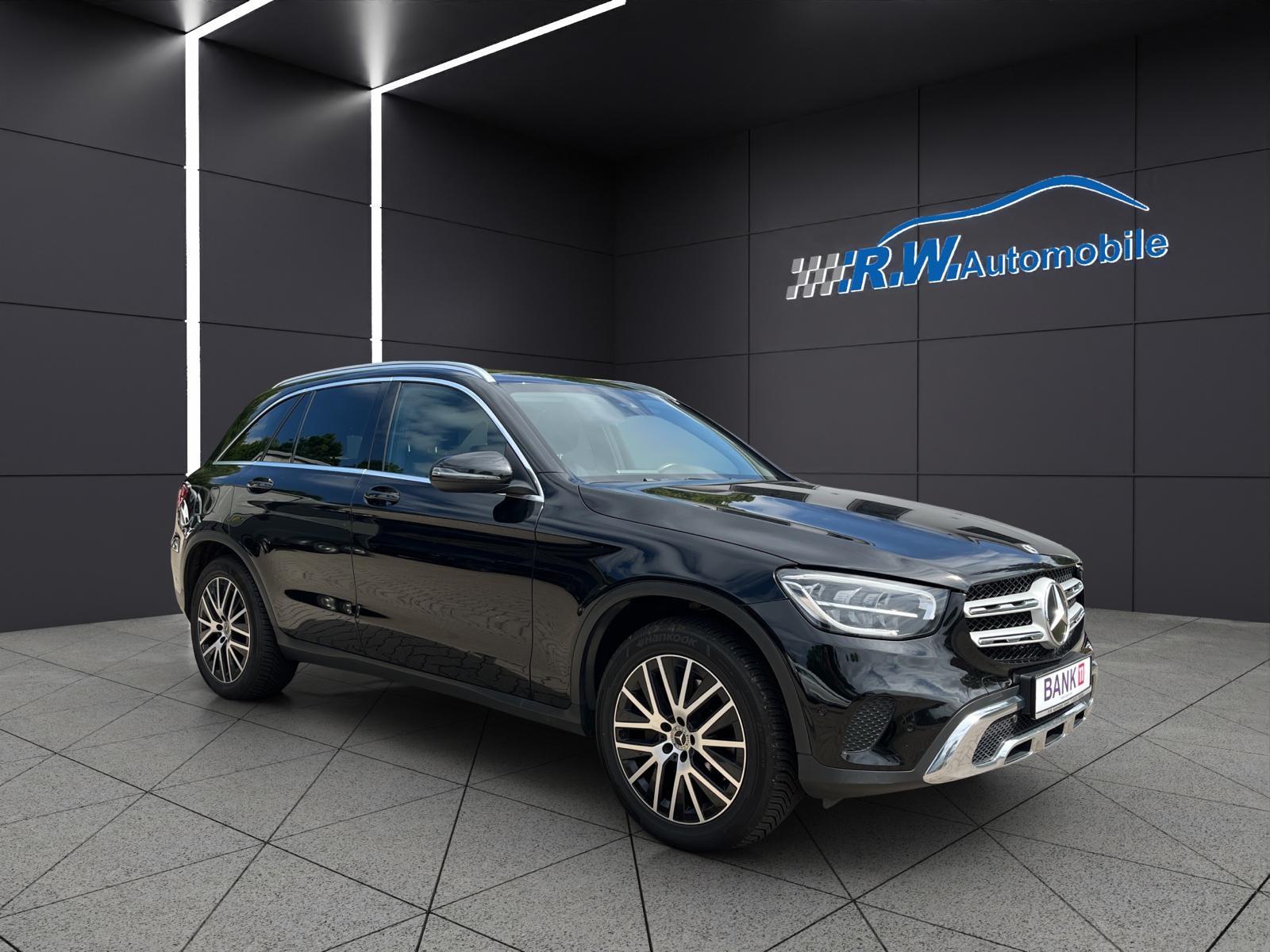 Mercedes-Benz GLC 300 GLC  d 4Matic, Ahk,Panoramadach,19"Alu