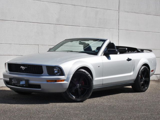 Ford Mustang Convertible V6 4.0 Automatik Leder