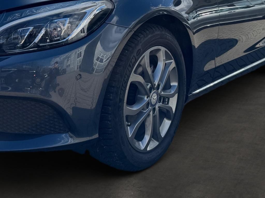 Fahrzeugabbildung Mercedes-Benz C 180 T Avantg. AHK Pano Navi LED SHZ Ambie. RDK
