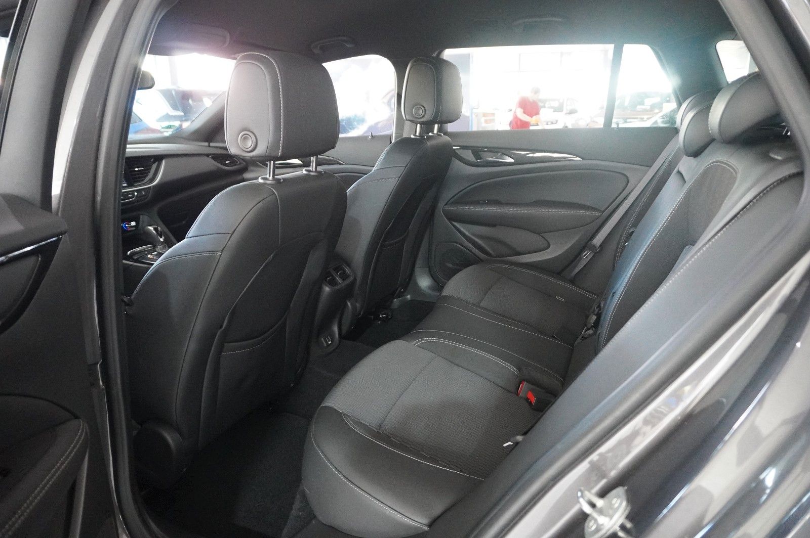 Fahrzeugabbildung Opel Insignia B ST 2.0D BUSINESS NAVI/LED/KAMERA/HUD