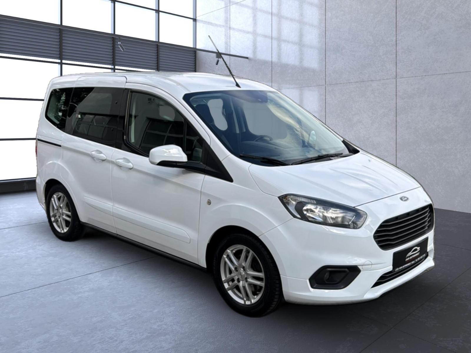 Ford Tourneo Courier Trend+NAVI+KLIMA+APPLE-CAR+1HAND