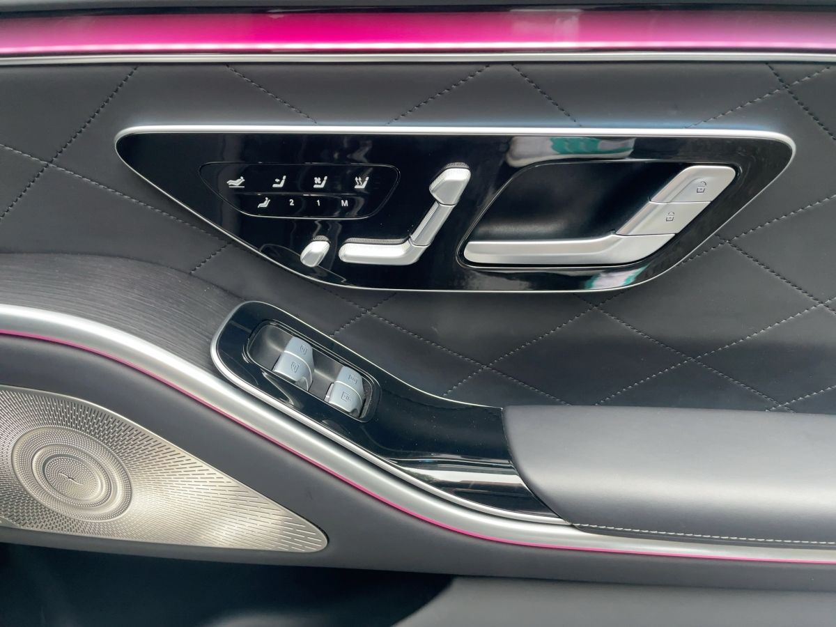 Fahrzeugabbildung Mercedes-Benz S 450 d 4M lang AMG/Chauffeur/Pano/Exklusiv/21''
