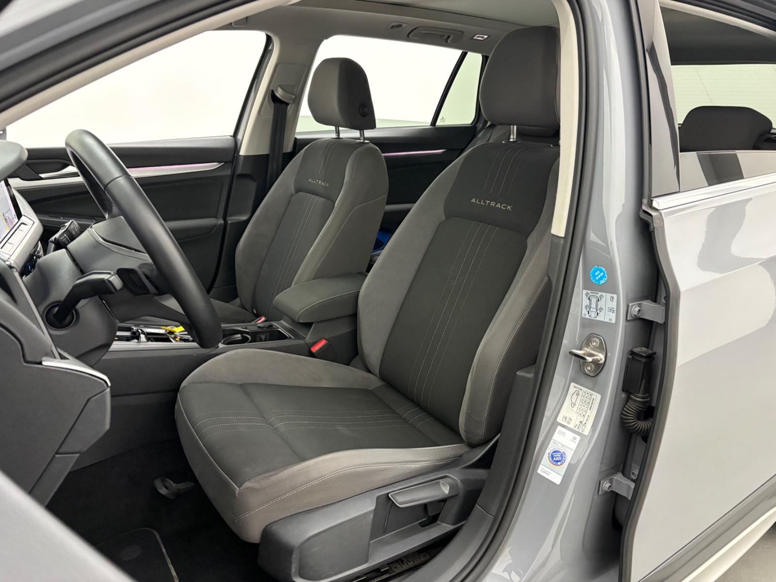 Volkswagen Golf VIII Variant Alltrack 4Motion*Pano*AHK*RFK*, миниатюра 30