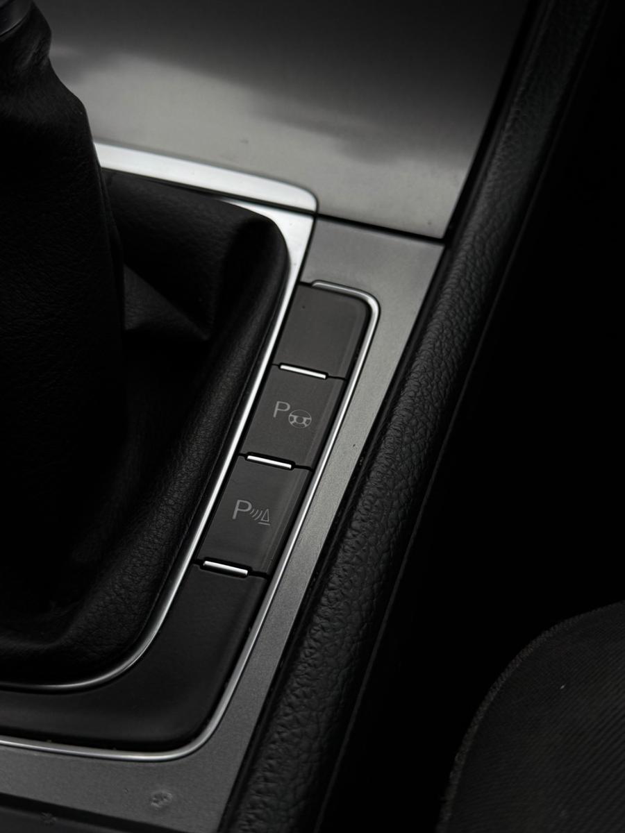 Volkswagen Golf 2013 — photo 15