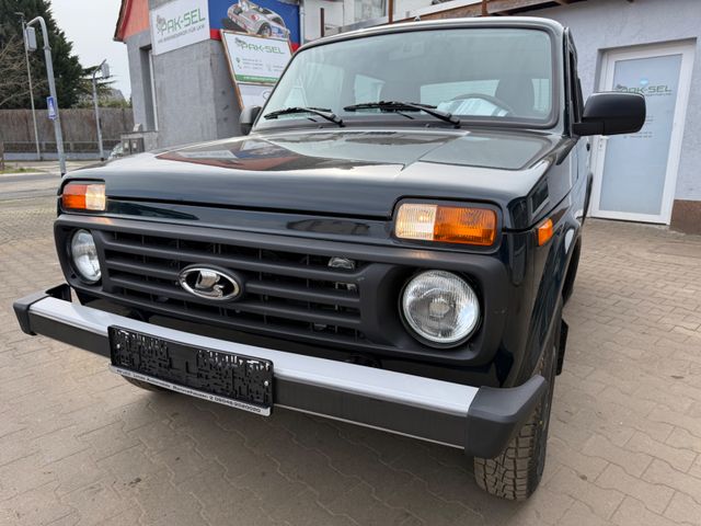 Lada Niva 4x4 LEGEND  Pur 2025