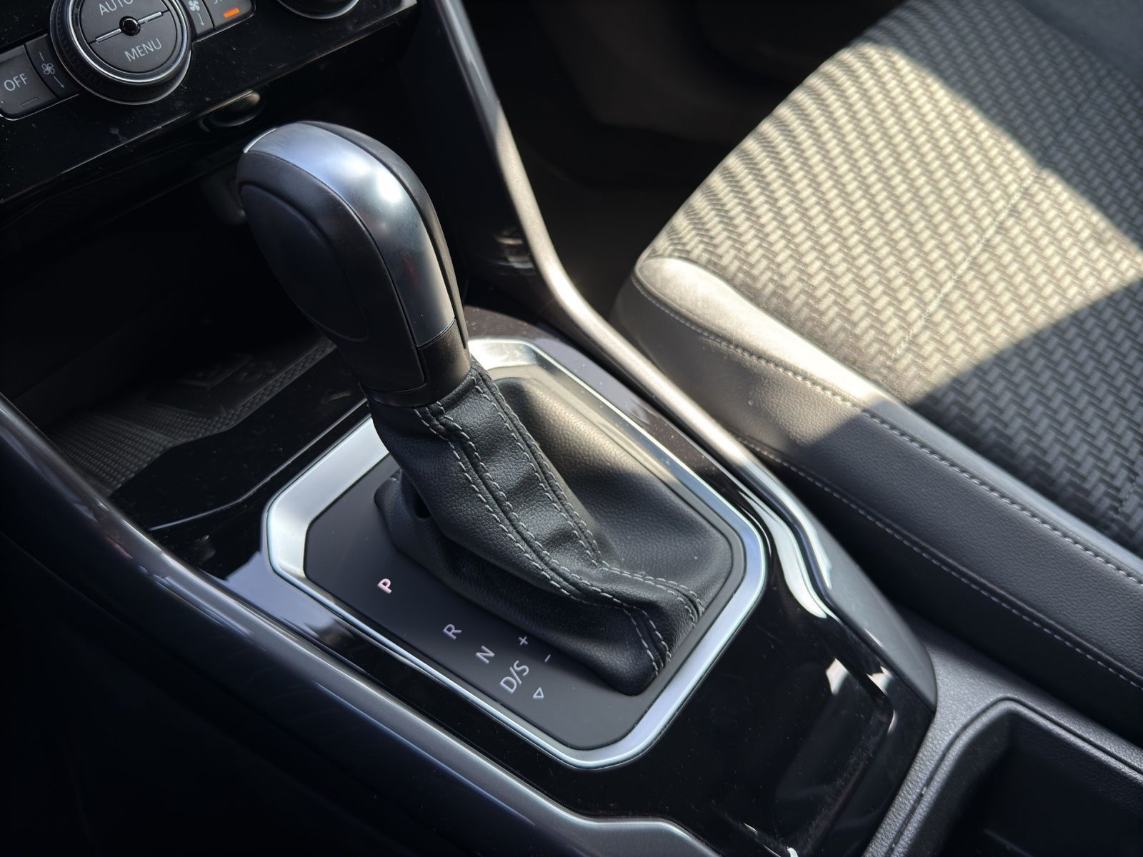 Volkswagen T-Roc - Bild 12