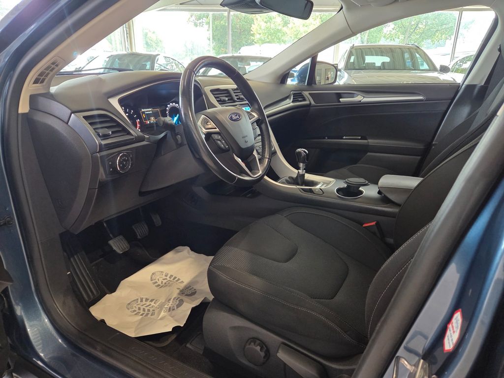Ford Mondeo Turnier Business Edition – Ansicht 9