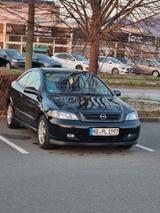Opel Astra Coupé 2.2 16V - - Opel Astra Coupé 16v coup mit Benzin-Antrieb