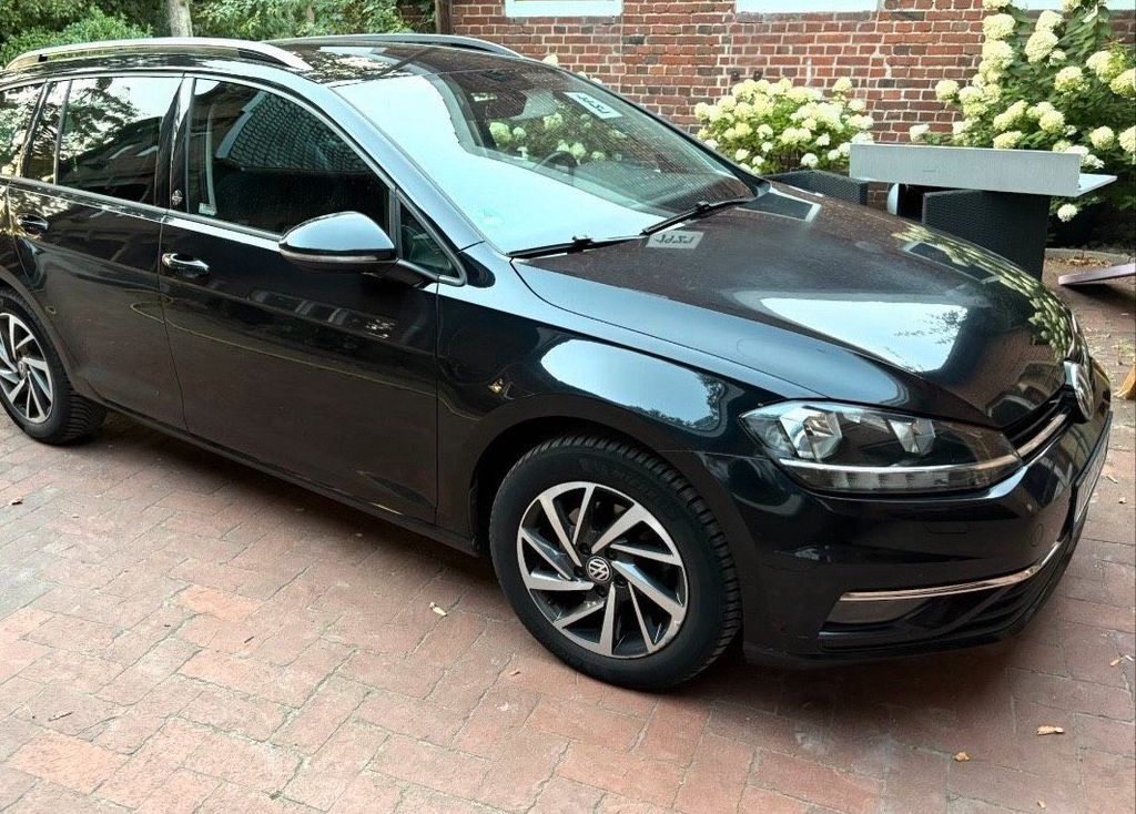 Image of Volkswagen Golf