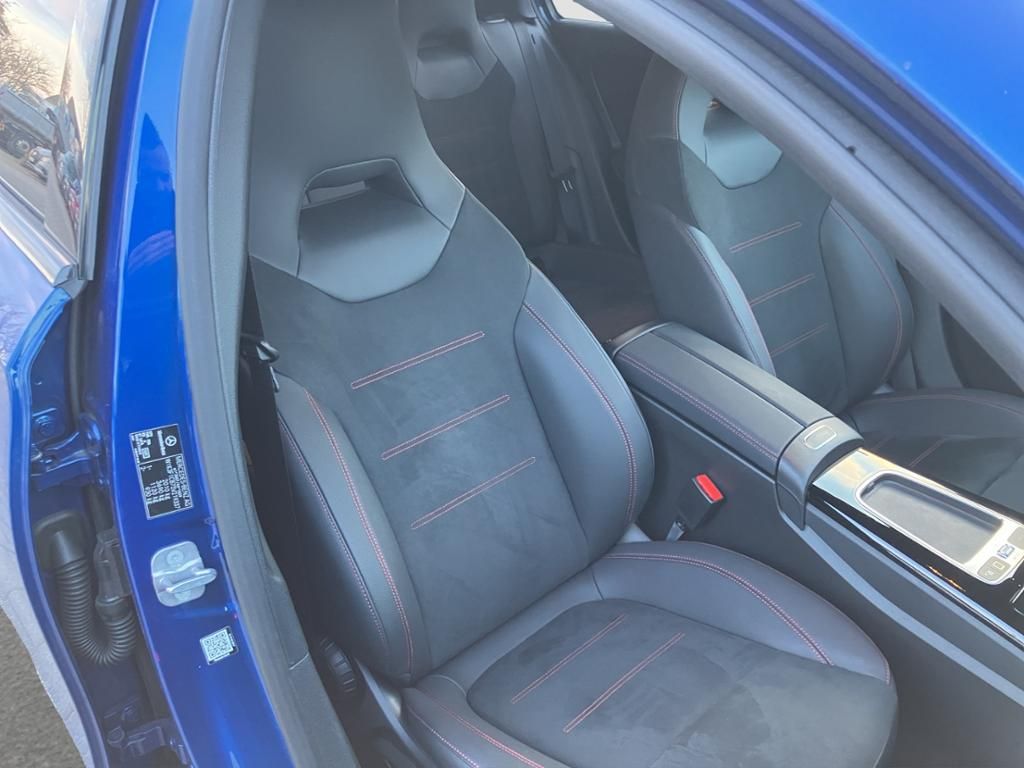 Fahrzeugabbildung Mercedes-Benz A 200 d Kompaktlimousine AMG Line*Night Paket