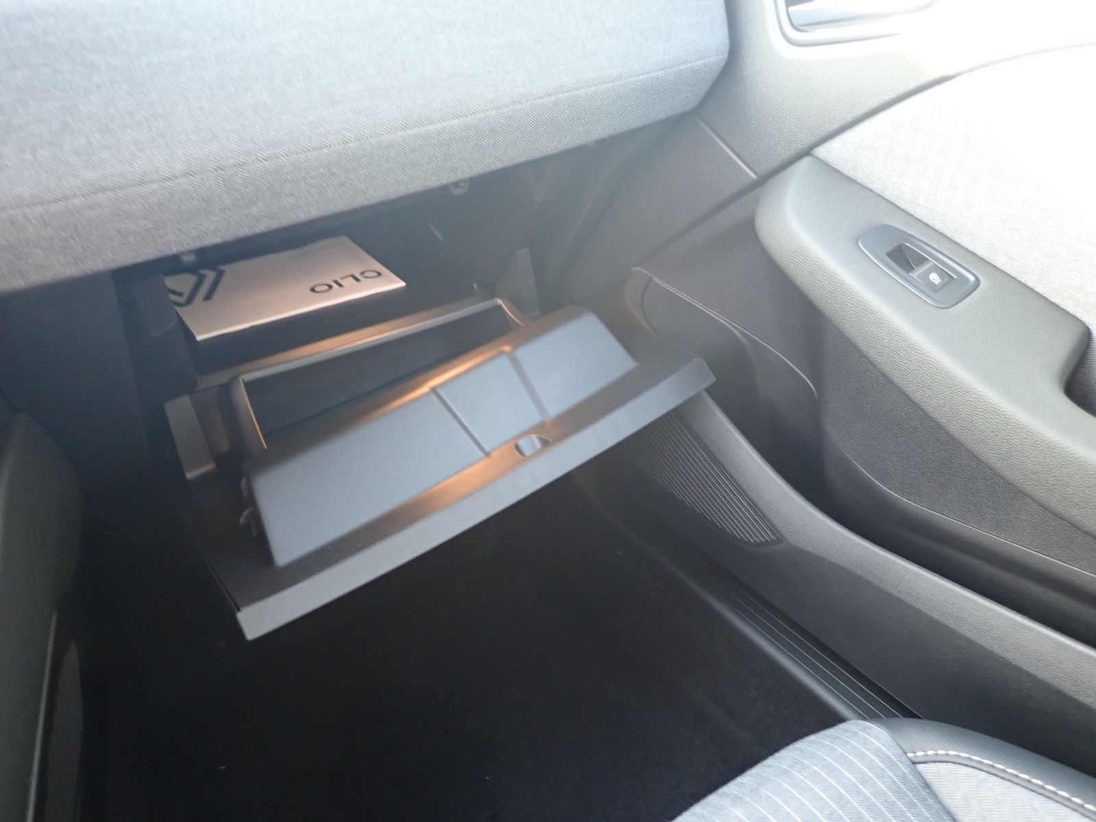 Fahrzeugabbildung Renault Clio KISS TCe 90