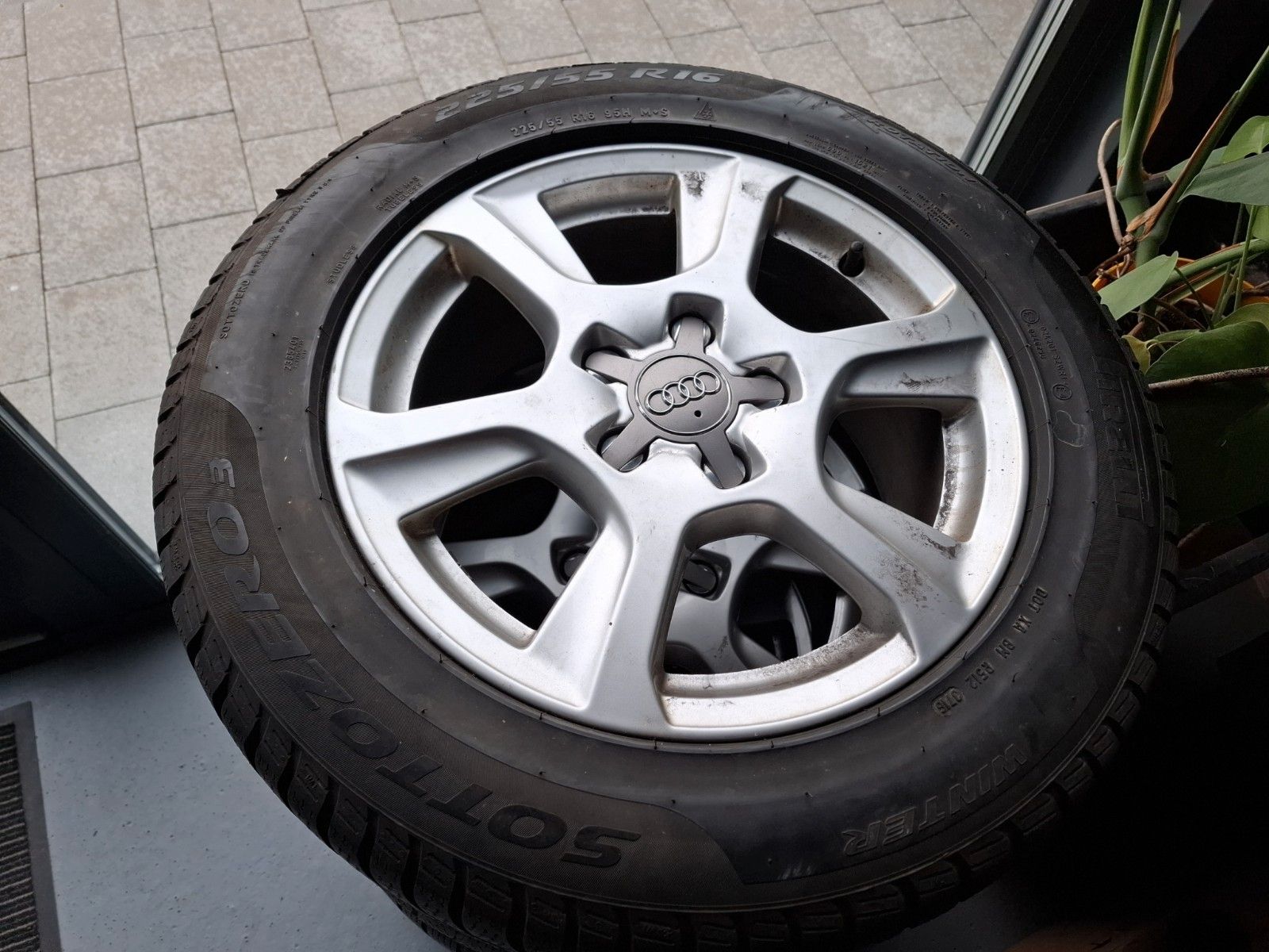 Fahrzeugabbildung Audi A4 Avant S line Sportpaket / plus ! TÜV NEU !