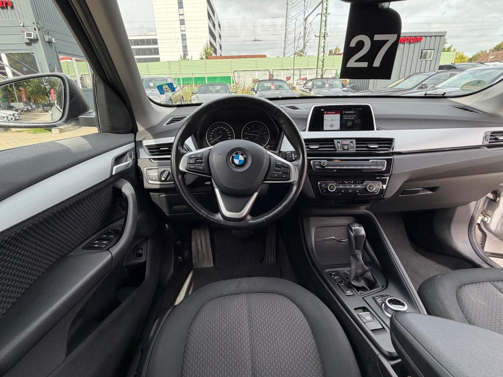 BMW X1 xDrive 20i Advantage LED*NAVI*MEMORY*STOP&GO