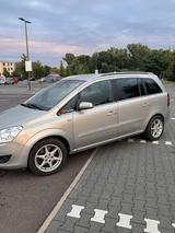 Opel Zafira B 1.9 CDTI (120 PS) mit Austauschmotor !! - Opel Zafira aus 2006 mit Diesel-Antrieb