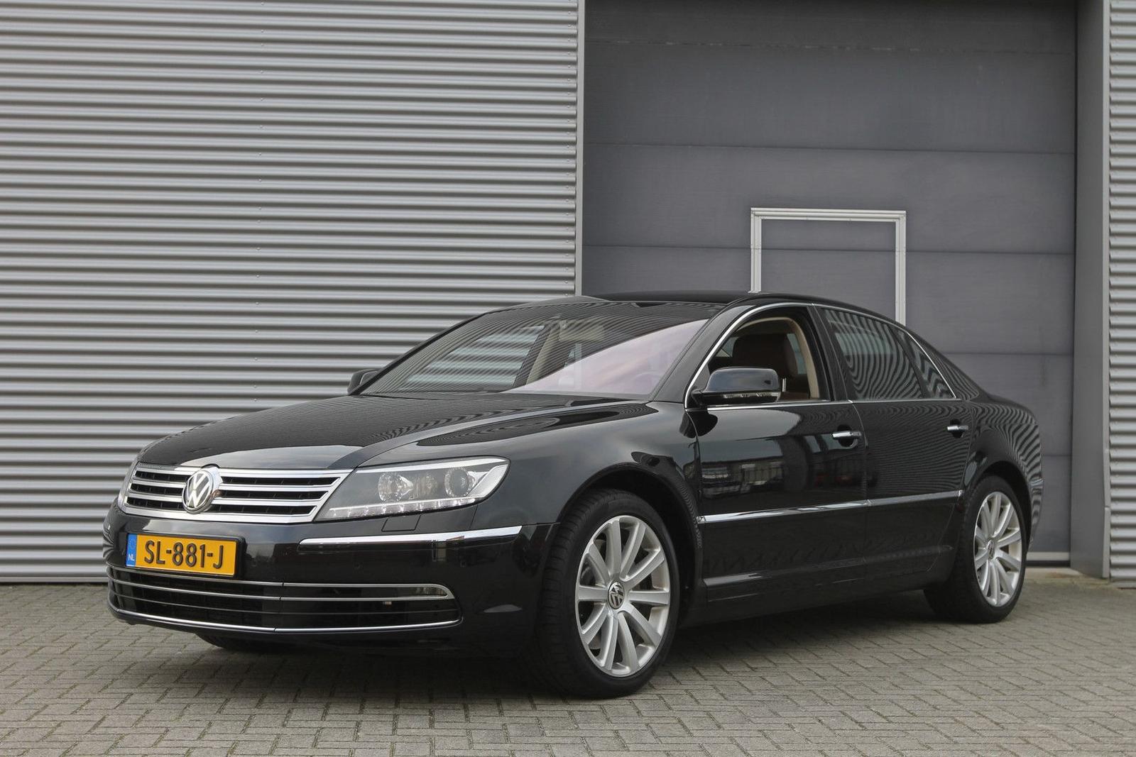 Volkswagen Phaeton 4.2 V8 5p. Highline I Aut. I Navi I Lede