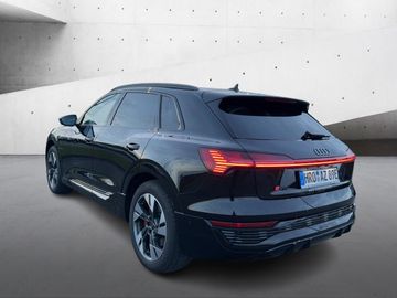 Audi Q8 - 4