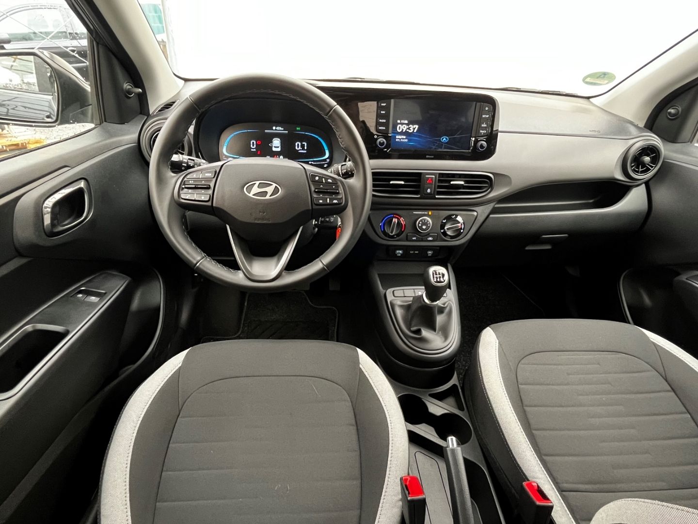 Hyundai i10 – Bild 12