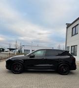 Porsche Cayenne GTS GTS - Porsche Gebrauchtwagen in Köln