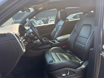Porsche Cayenne - 10