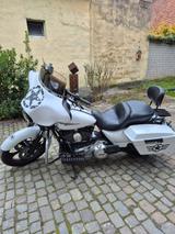 Harley-Davidson Street glide  - HARLEY-DAVIDSON 2011 STREET GLIDE