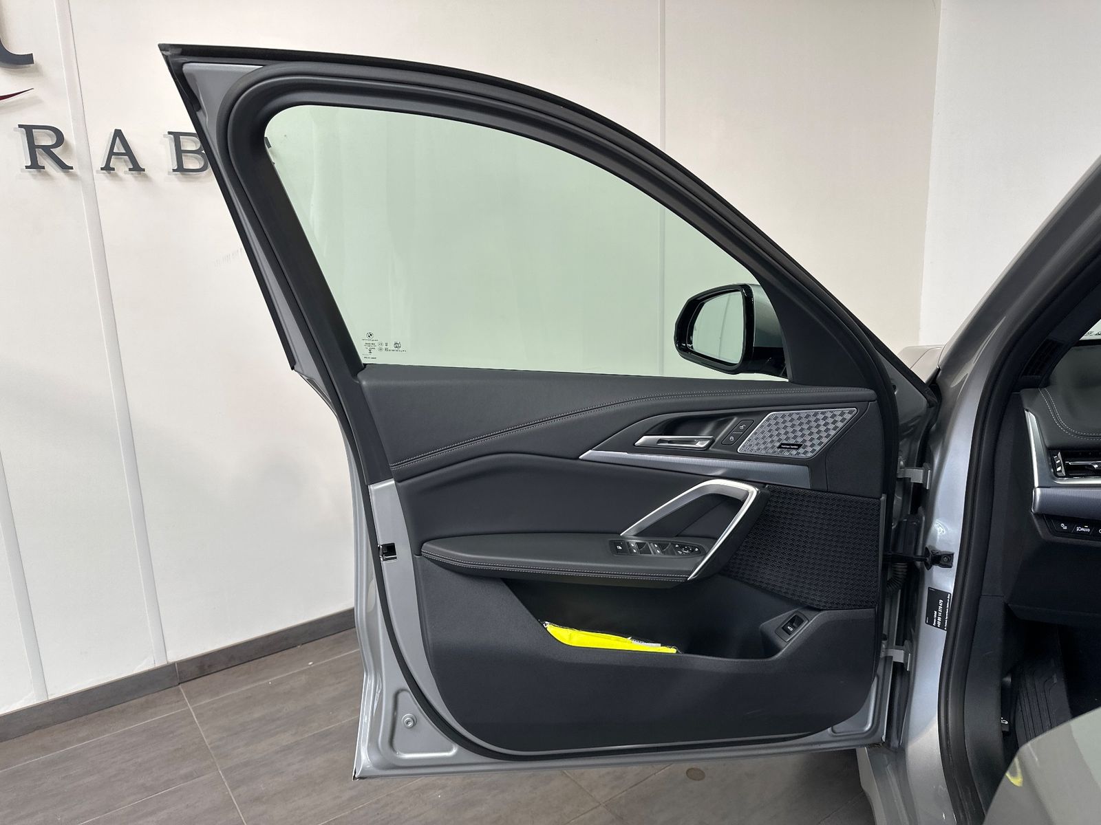 Fahrzeugabbildung BMW X1 xDrive20d M-Sport NAV+LED+HUD+H&K+ACC+360°