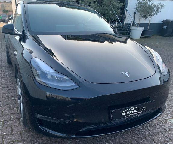 Tesla Model Y Long Range AWD * Matrix-LED 