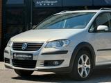 Volkswagen Touran CrossTouran LEDER/SHZ/PDC - Volkswagen: Crosstouran