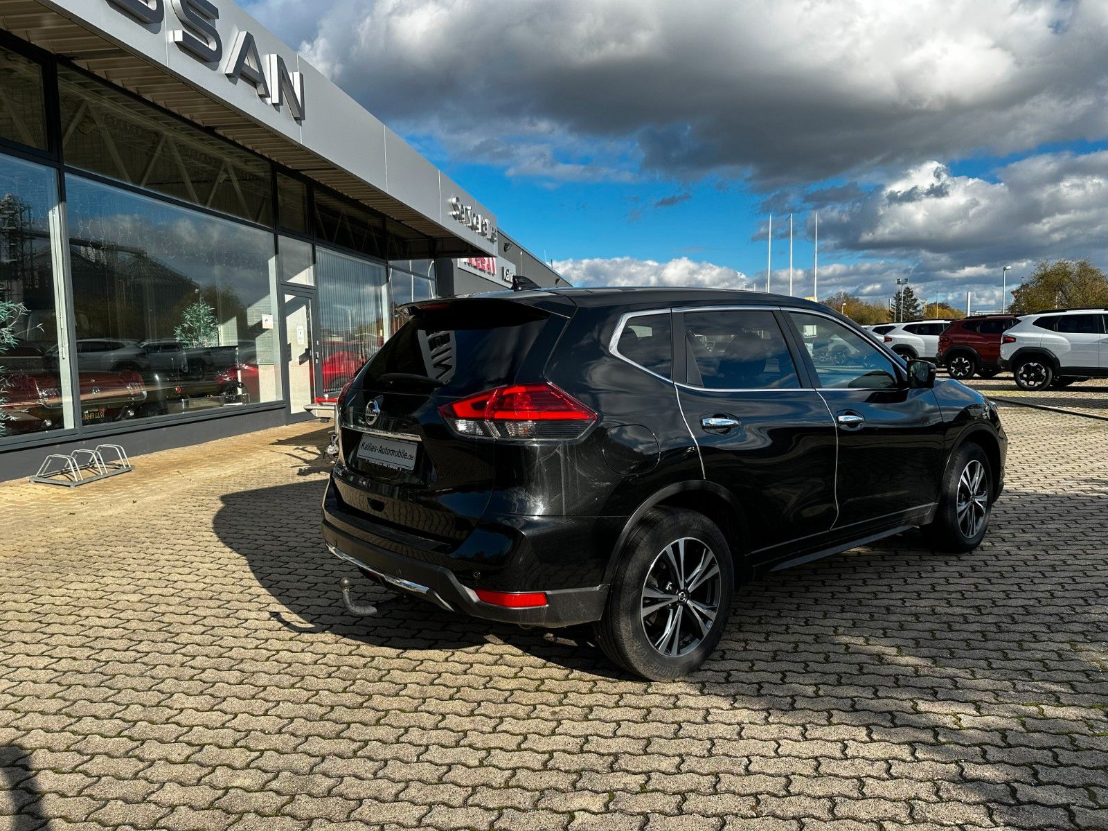 Fahrzeugabbildung Nissan X-Trail N-Way 4x4