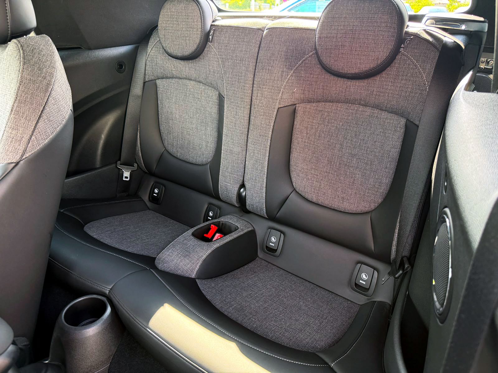 Fahrzeugabbildung MINI Cooper Cabrio Steptr. PDC KAM NAV LED TEMP SHZ