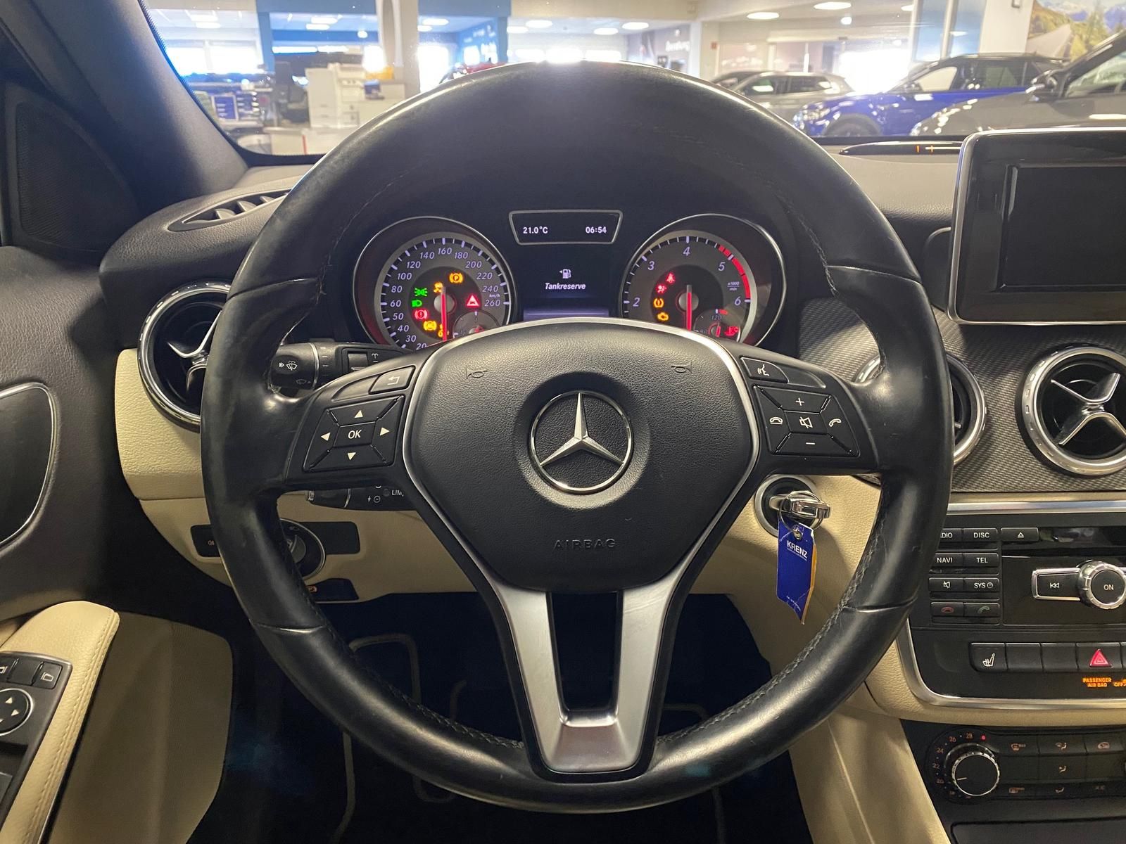 Fahrzeugabbildung Mercedes-Benz GLA 200 2.1 CDI KAT GLA 200 CDI / d (156.908) NA