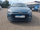 Hyundai i20 1.2 GO GARANTIE KLIMAANLAGE ALUFELGEN 1-HAND - Hyundai i20 Gebrauchtwagen in Duisburg