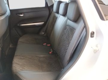 Fotografie 13 des Suzuki Vitara 1.4 Hybrid Comfort+ Navi AWD