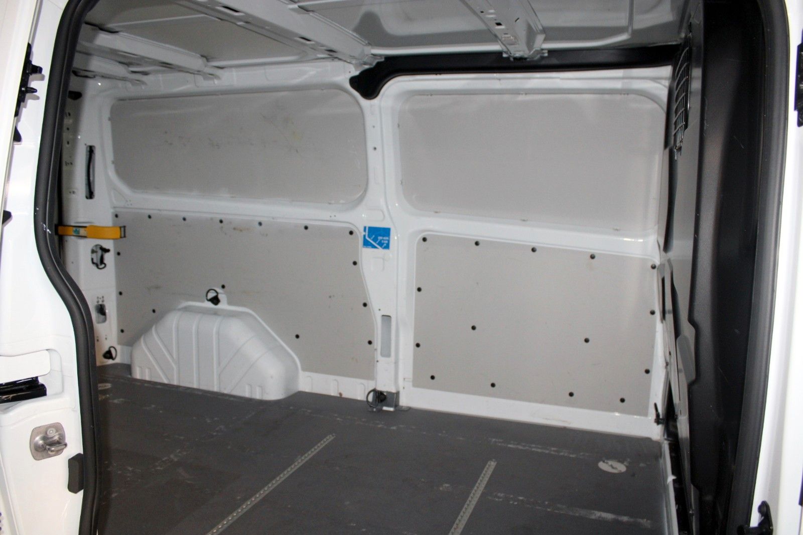Fahrzeugabbildung Ford Transit Custom TREND LANG L2 KLIMA + Allwetter