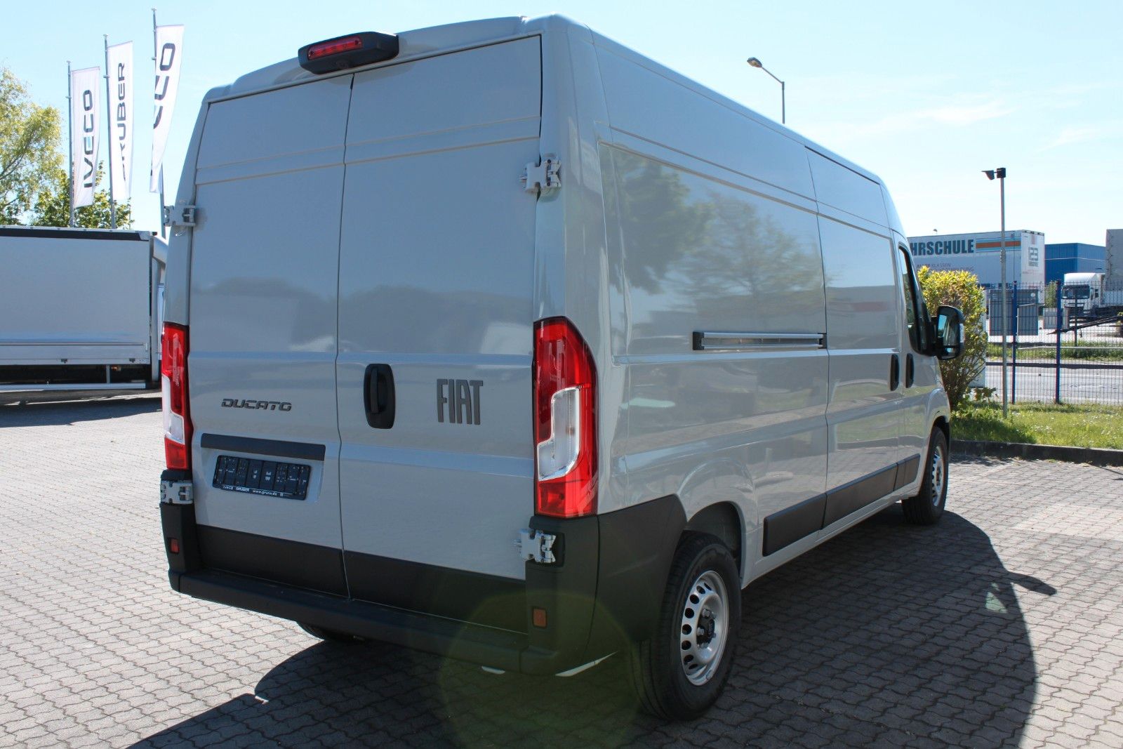 Fahrzeugabbildung Fiat Ducato KaWa  L3H2 Full LED