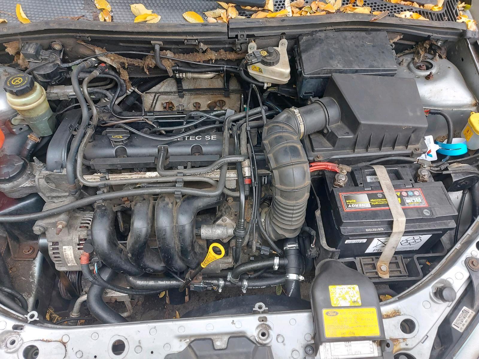 Ford Focus 2004 — photo 7