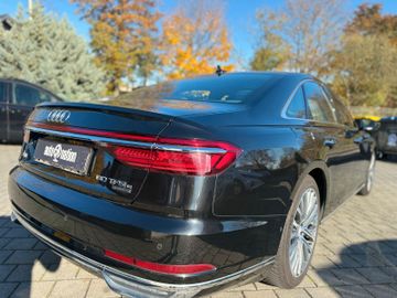 Audi A8 - 7