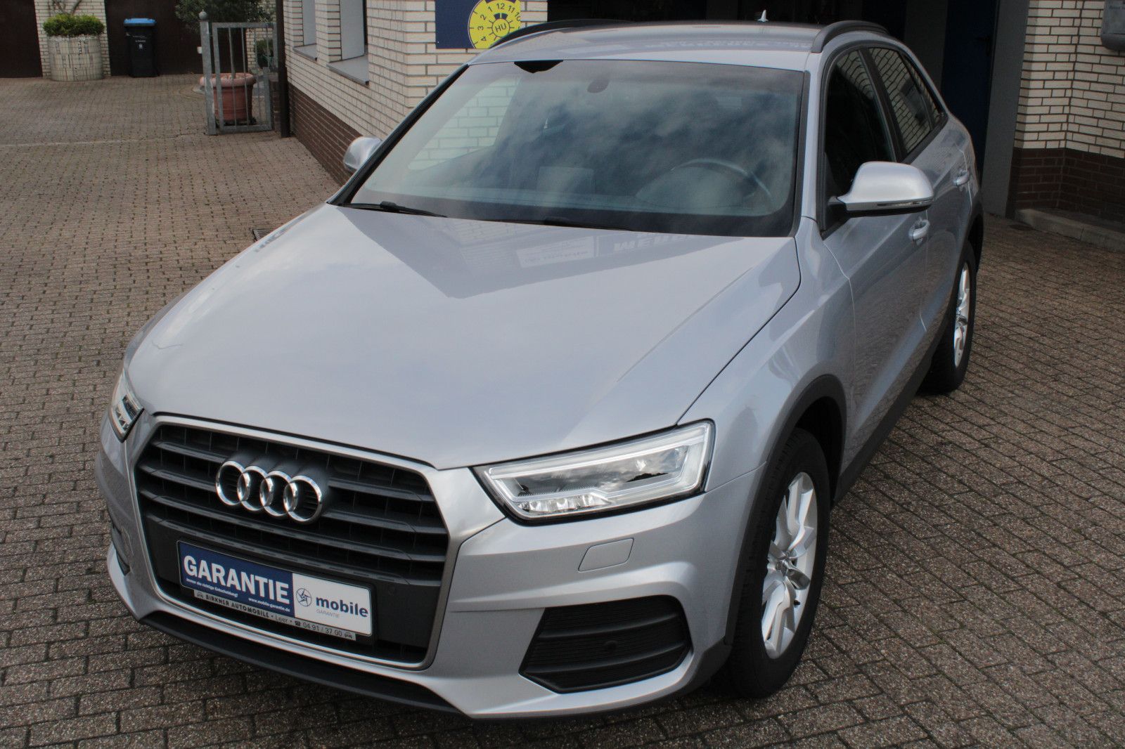 AUDI Audi Q3 2.0TDI *17 Zoll*Navi*AHK*Xenon*