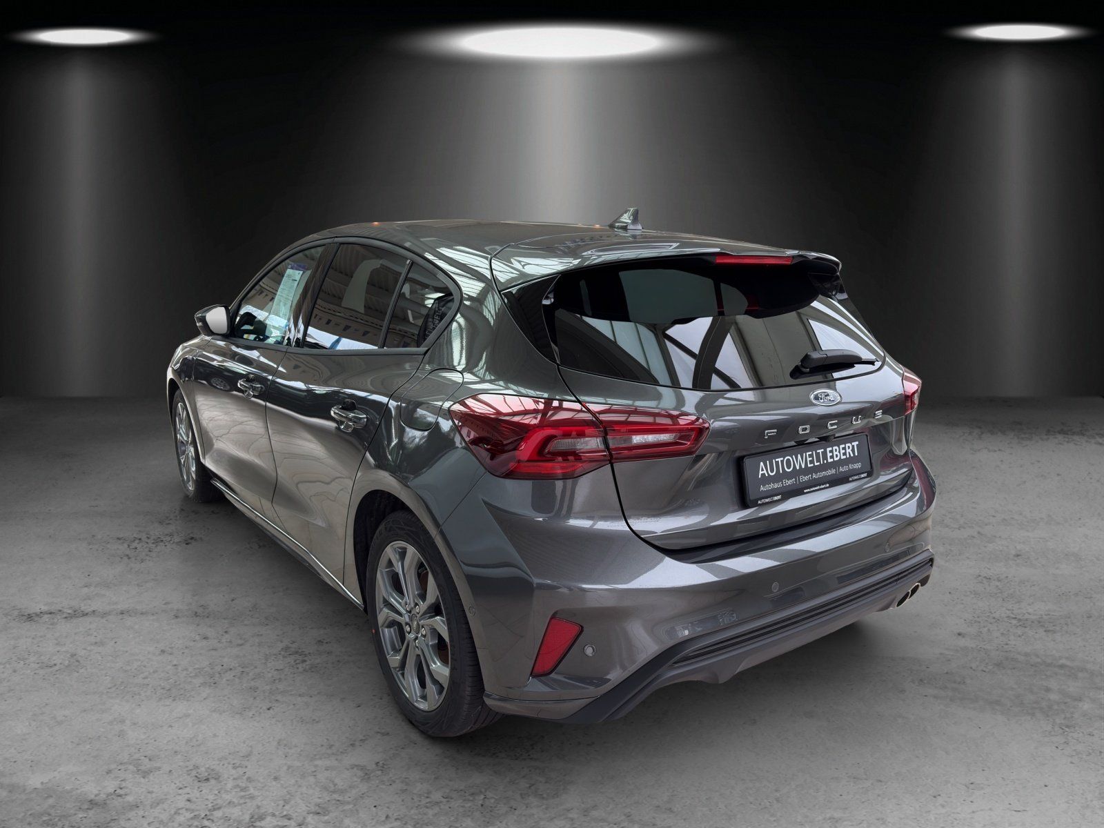 Fahrzeugabbildung Ford Focus ST-Line 5 Türer Styling Pak. Winter Pak.