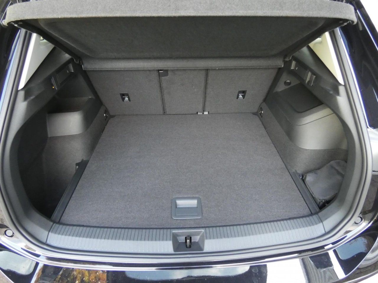 Volkswagen Tiguan 1.5 eTSI DSG Elegance LED-Matrix Navi AHK foto 8