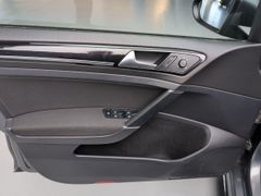 VW Golf 7 highline R-Line DSG/ACC/LED